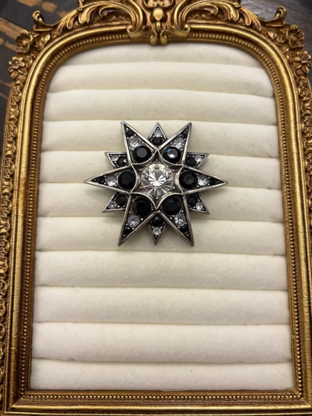 Vintage Silver Tone Starburst Brooch Pin Black Clear‎ Rhinestones Victorian Goth